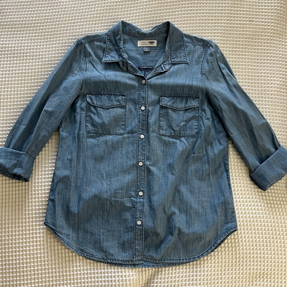 Old Navy Chambray Button-Down Top - blue/denim, size M